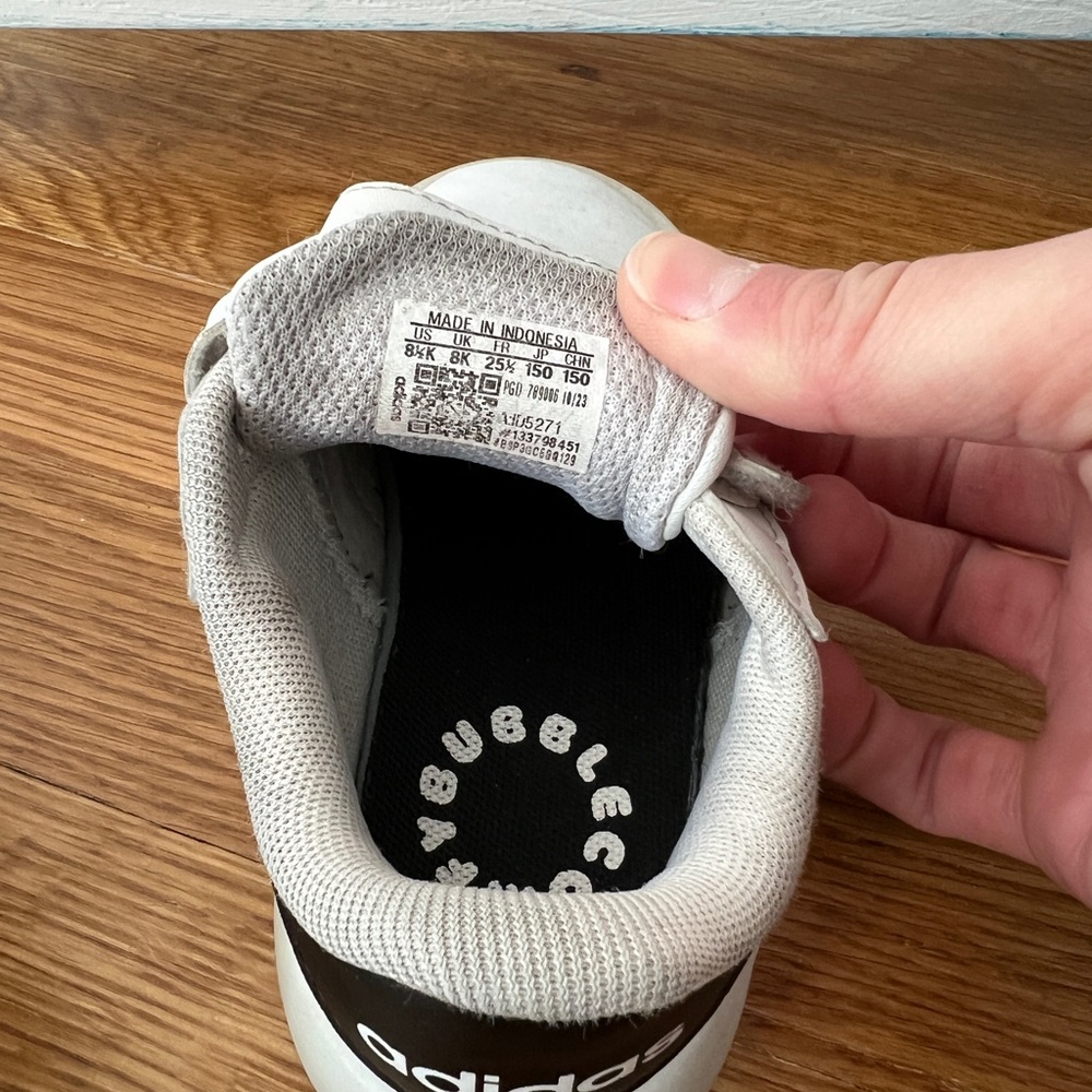 Adidas Kids Velcro Sneakers Size 8K | Play Shoes / Daycare Pair - Picture 2 of 7